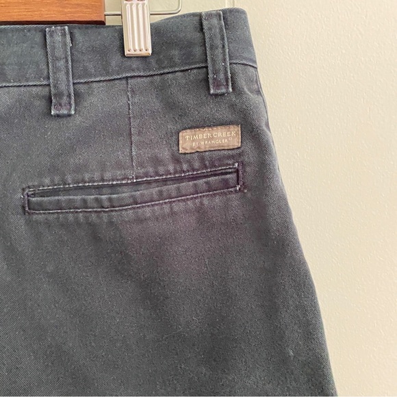 Timber Creek by Wrangler Men’s Navy Front Pleated Shorts. Size 36 - Picture 4 of 10